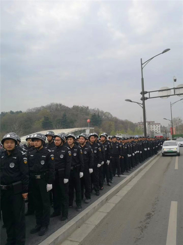 �T���L��